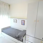 Escape - Flat With Balcony *