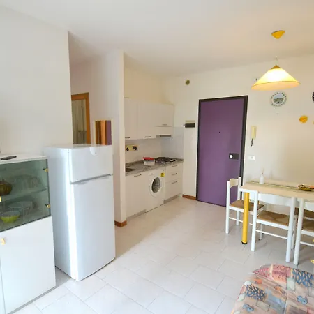 Escape - Flat With Balcony Апартаменти Бібіоне