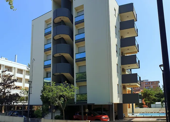 Apartment Escape - Flat With Balcony